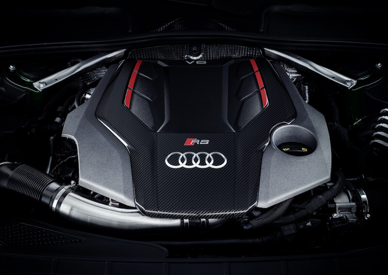 Nadzwyczajne właściwości jezdne i emocjonująca stylistyka: w polskich salonach czterech pierścieni można już zamawiać Audi RS 5 Sportback