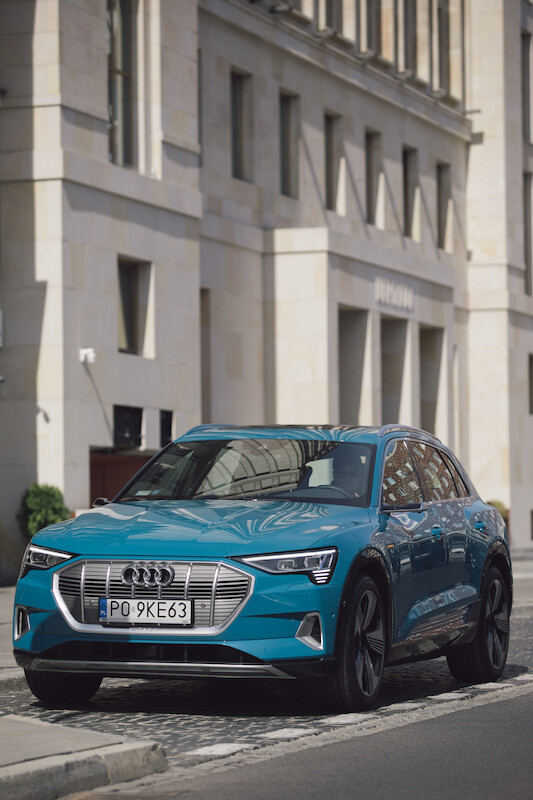 Audi e-tron
