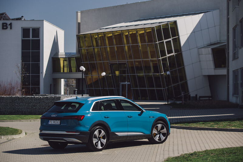 Audi e-tron