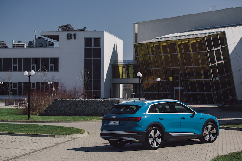 Audi e-tron