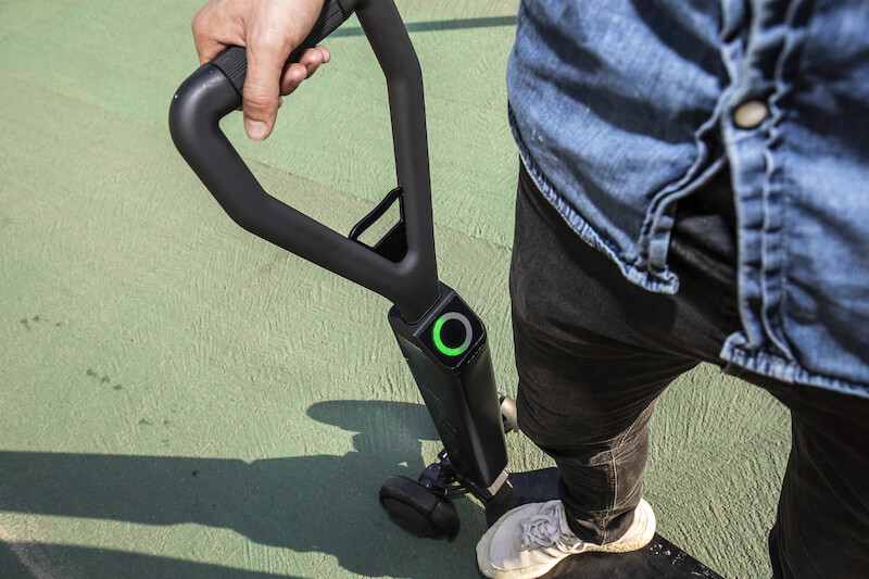Audi e-tron Scooter: połączenie hulajnogi i deskorolki