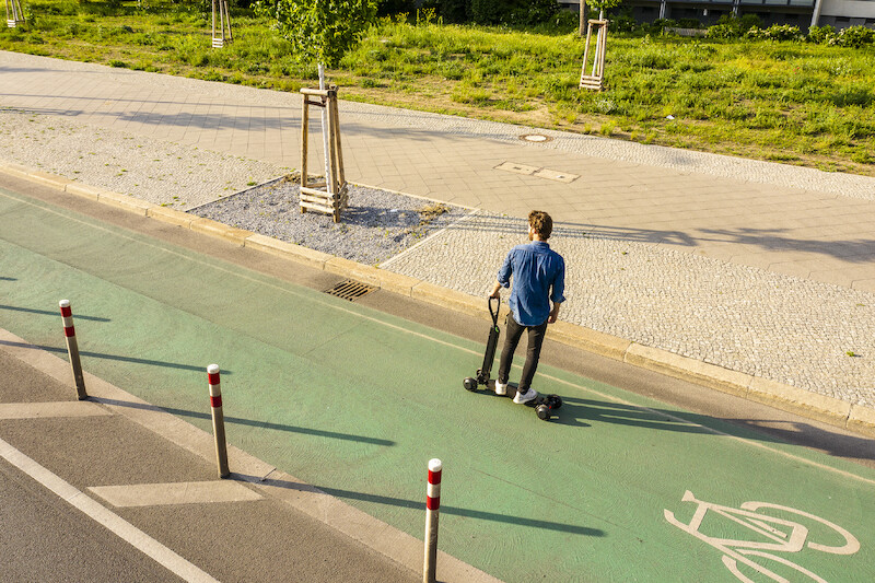 Audi e-tron Scooter: połączenie hulajnogi i deskorolki