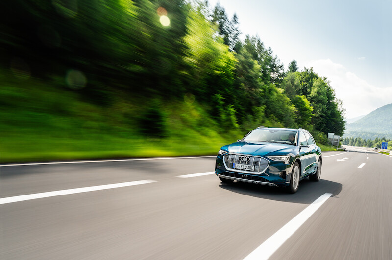Dziesięć państw w 24 godziny: Audi e-tron w drodze