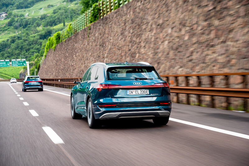 Dziesięć państw w 24 godziny: Audi e-tron w drodze