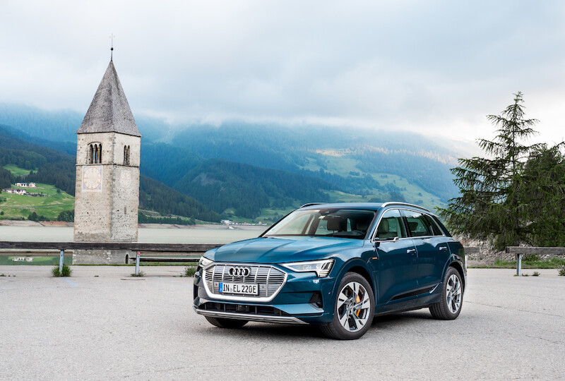 Dziesięć państw w 24 godziny: Audi e-tron w drodze