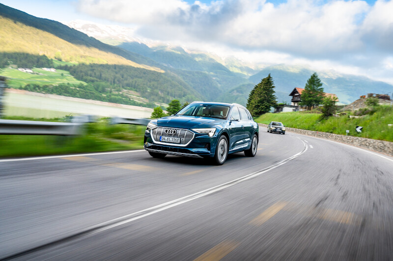 Dziesięć państw w 24 godziny: Audi e-tron w drodze