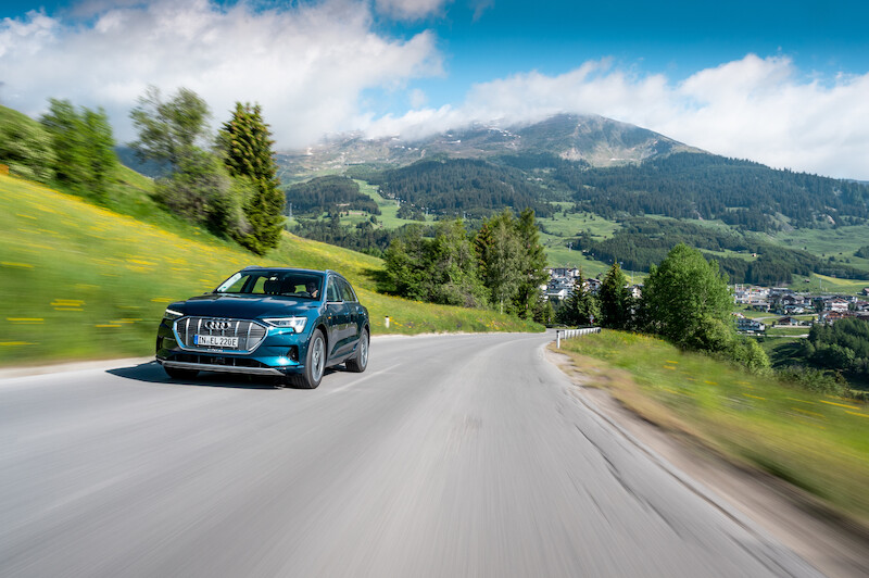 Dziesięć państw w 24 godziny: Audi e-tron w drodze