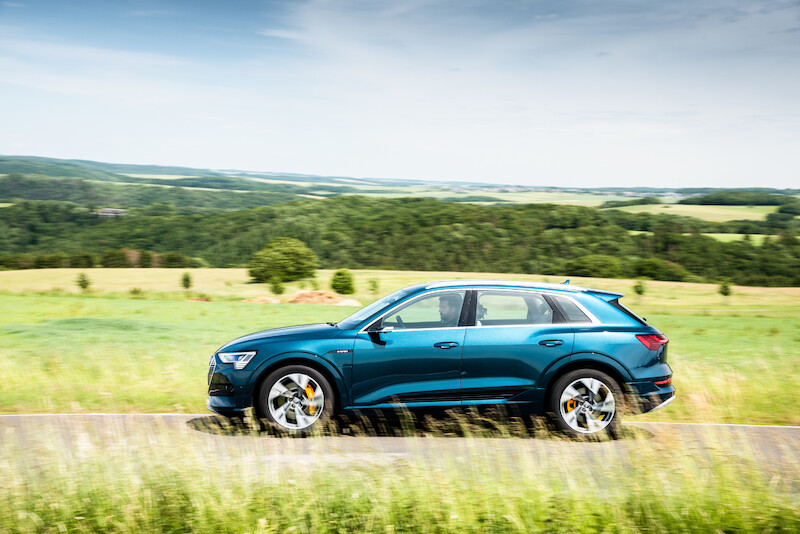 Dziesięć państw w 24 godziny: Audi e-tron w drodze
