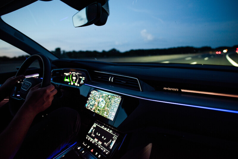 Dziesięć państw w 24 godziny: Audi e-tron w drodze