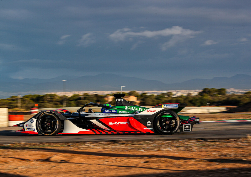 Spektakularna stylistyka nowego Audi e-tron FE06