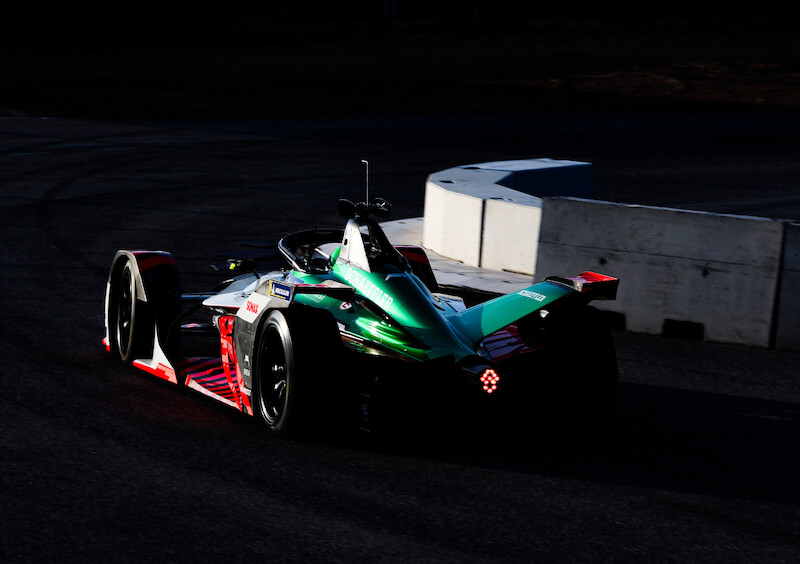 Spektakularna stylistyka nowego Audi e-tron FE06
