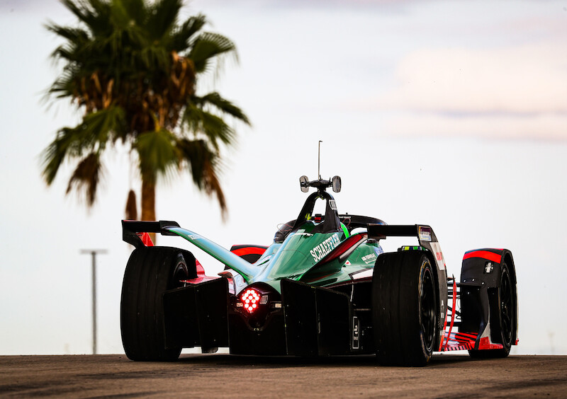 Spektakularna stylistyka nowego Audi e-tron FE06