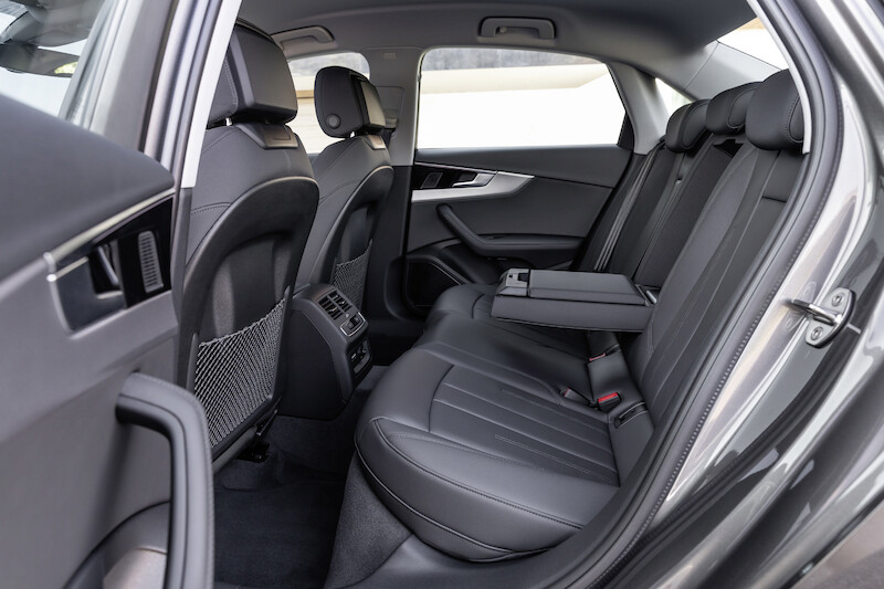 Audi A4 Limousine