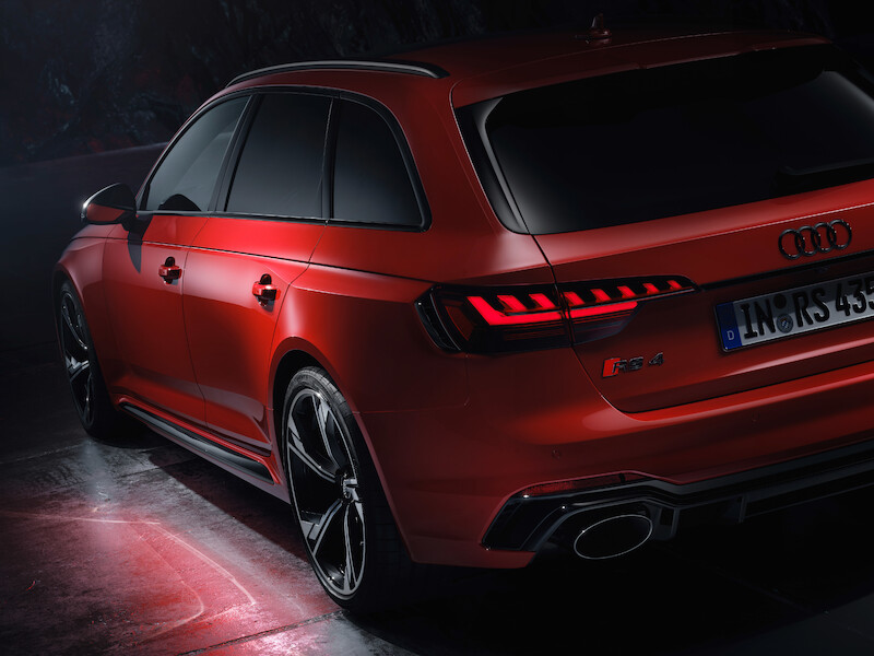 Odświeżenie mocnego kombi: Nowe Audi RS 4 Avant