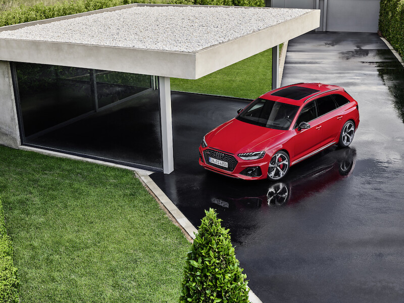 Odświeżenie mocnego kombi: Nowe Audi RS 4 Avant
