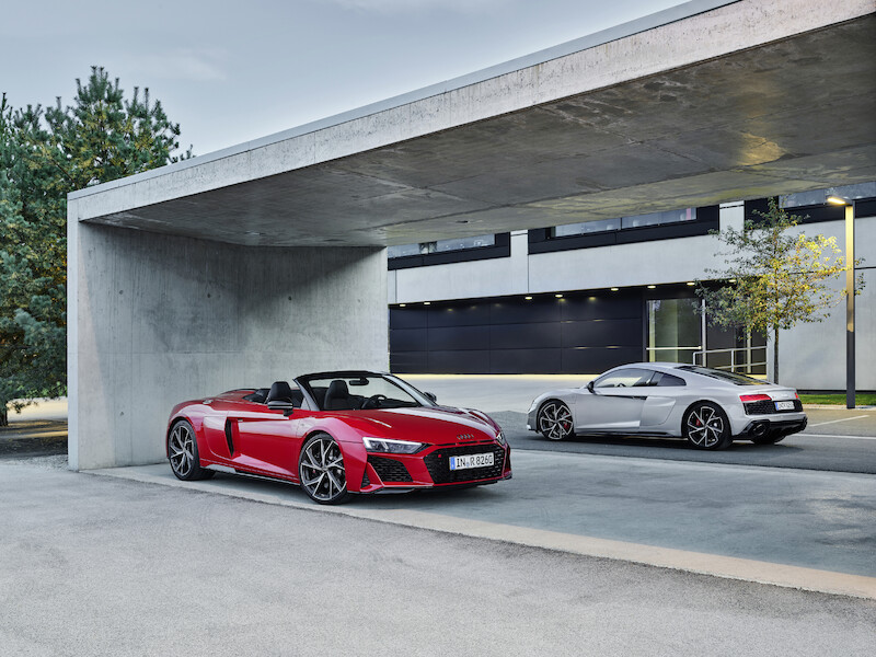 Jeszcze ostrzejsze i jeszcze bardziej rzucające się w oczy: Audi R8 V10 RWD i Audi R8 LMS GT4