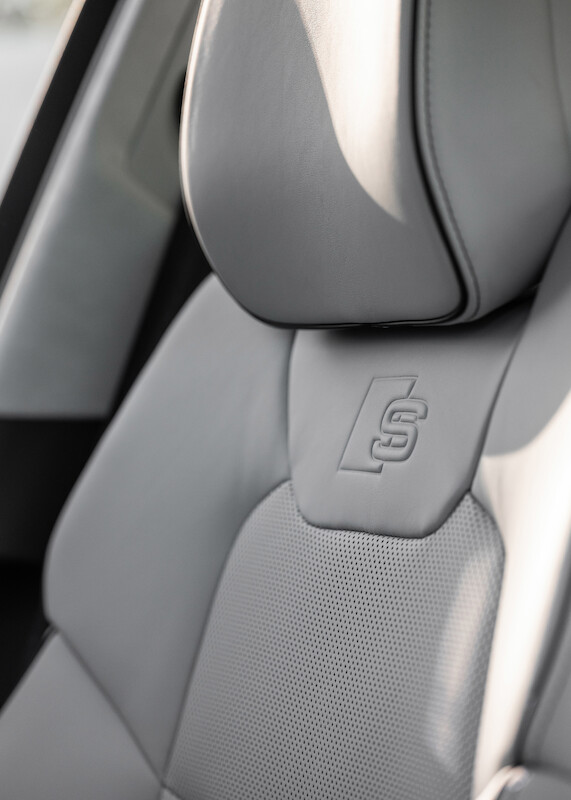 Nowe Audi S8 - ekscytujące osiągi samochodu klasy luksusowej