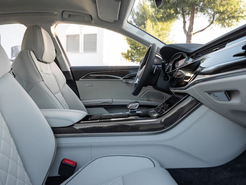 Nowe Audi S8 - ekscytujące osiągi samochodu klasy luksusowej