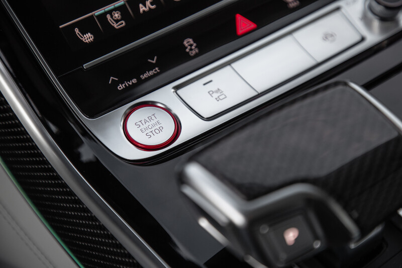 Nowe Audi S8 - ekscytujące osiągi samochodu klasy luksusowej