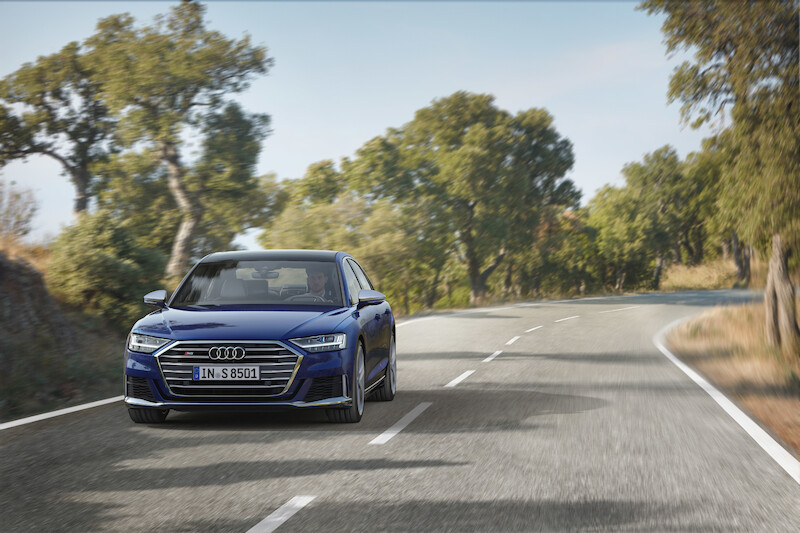 Nowe Audi S8 - ekscytujące osiągi samochodu klasy luksusowej