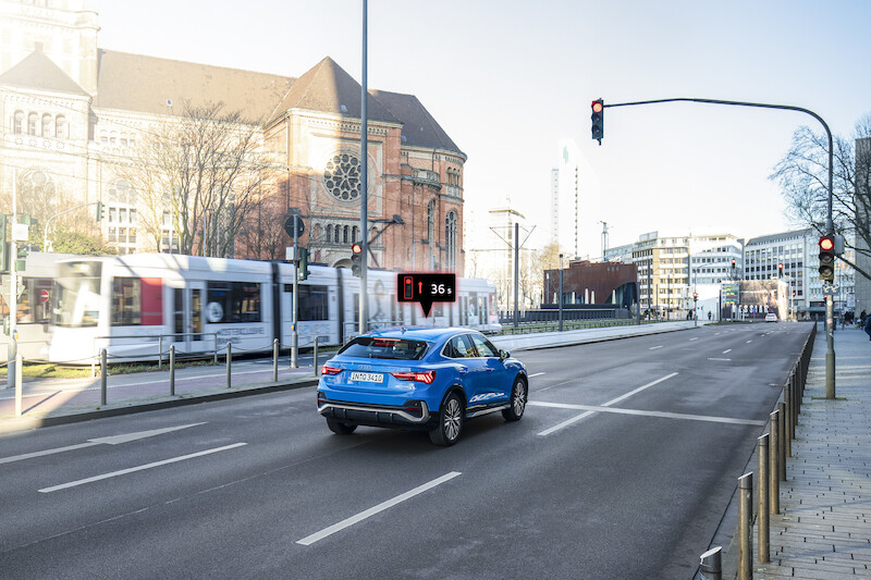 Audi łączy się z uliczną sygnalizacją świetlną w Düsseldorfie
