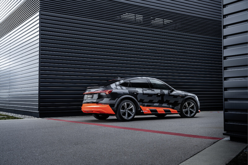 Dynamiczne, zwinne i elektryczne: Audi przedstawia koncepcję napędu dla modeli e-tron S