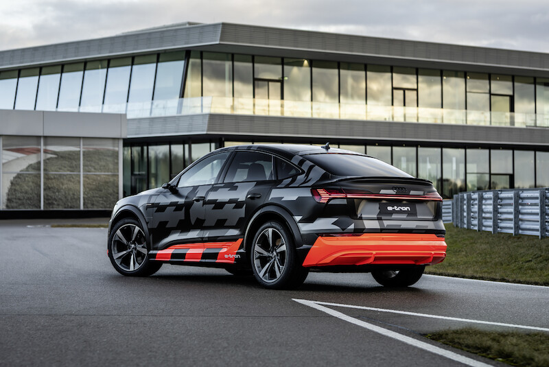 Dynamiczne, zwinne i elektryczne: Audi przedstawia koncepcję napędu dla modeli e-tron S