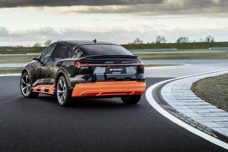 Dynamiczne, zwinne i elektryczne: Audi przedstawia koncepcję napędu dla modeli e-tron S