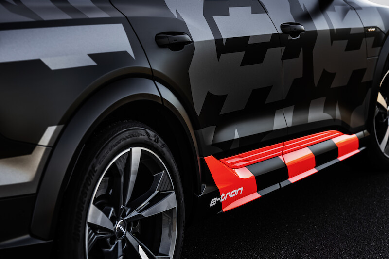 Dynamiczne, zwinne i elektryczne: Audi przedstawia koncepcję napędu dla modeli e-tron S