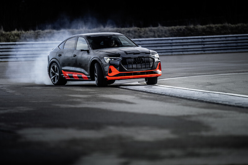 Dynamiczne, zwinne i elektryczne: Audi przedstawia koncepcję napędu dla modeli e-tron S