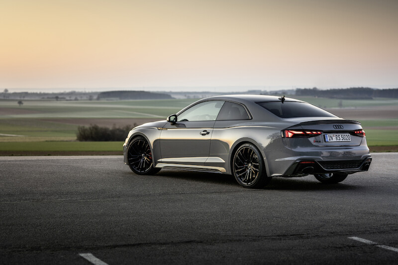 Czysta dynamika w nowej odsłonie: Audi RS 5 Coupé i Audi RS 5 Sportback