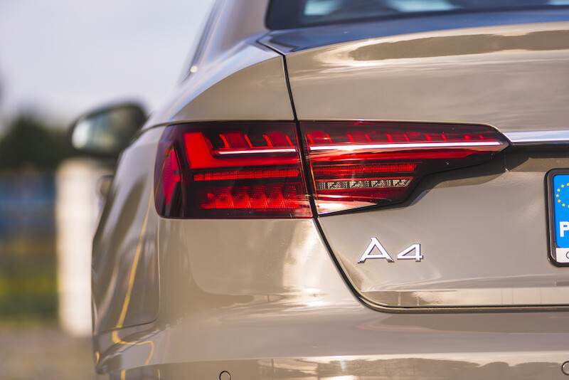 Audi A4 Limousine