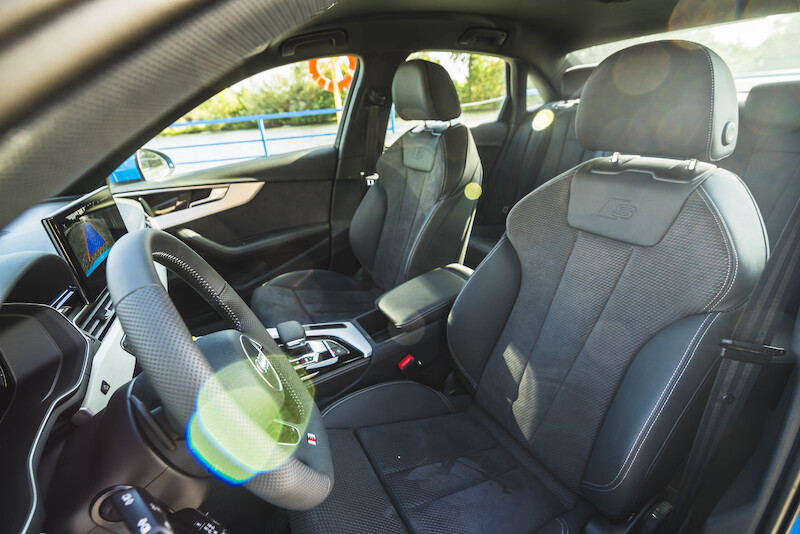 Audi A4 Limousine