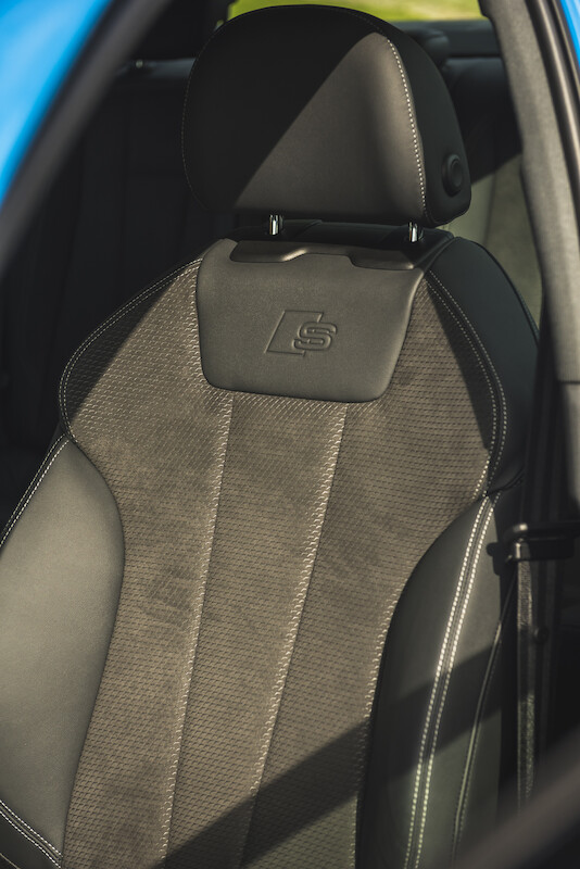Audi A4 Limousine