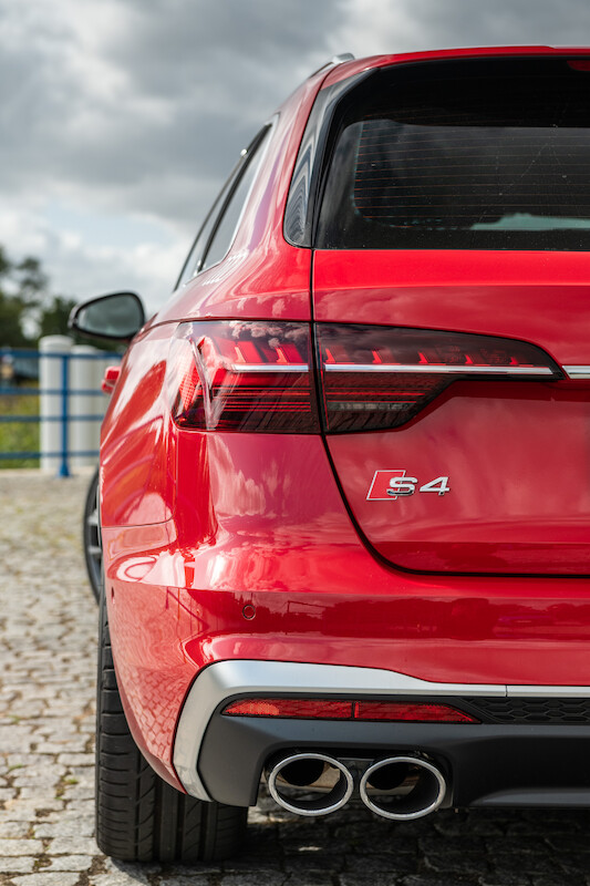 Audi S4 Avant