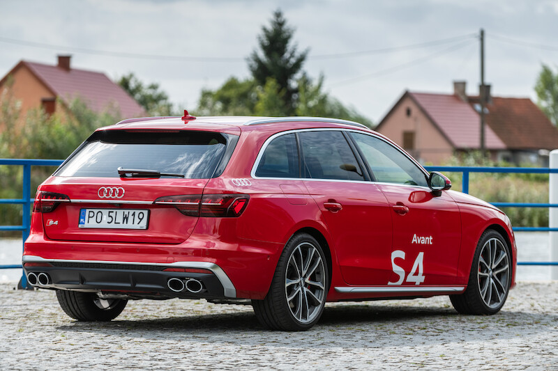 Audi S4 Avant