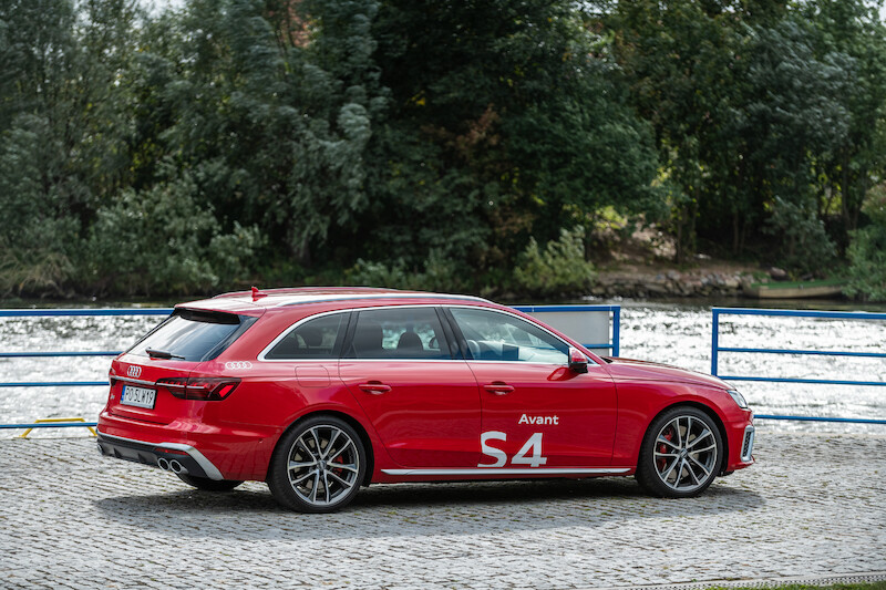 Audi S4 Avant