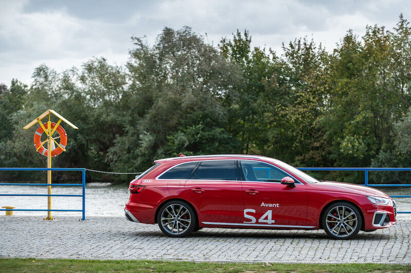 Audi S4 Avant