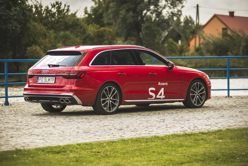 Audi S4 Avant