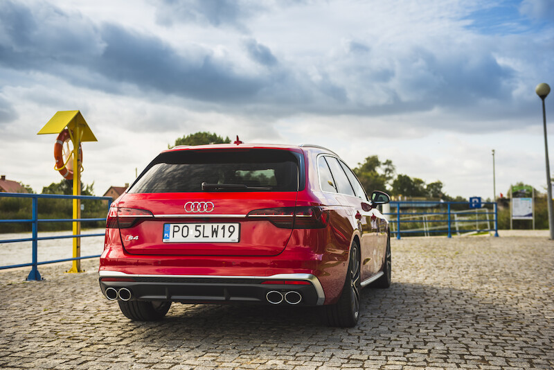 Audi S4 Avant