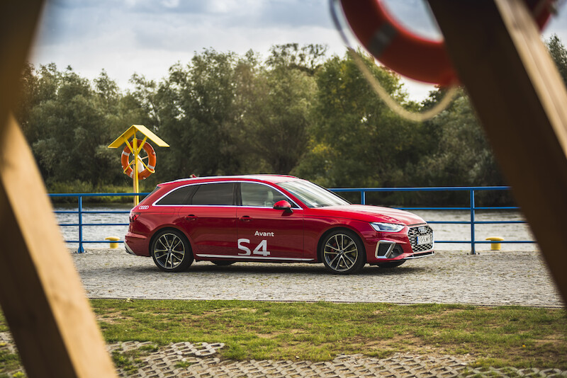Audi S4 Avant