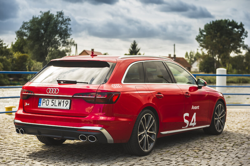 Audi S4 Avant