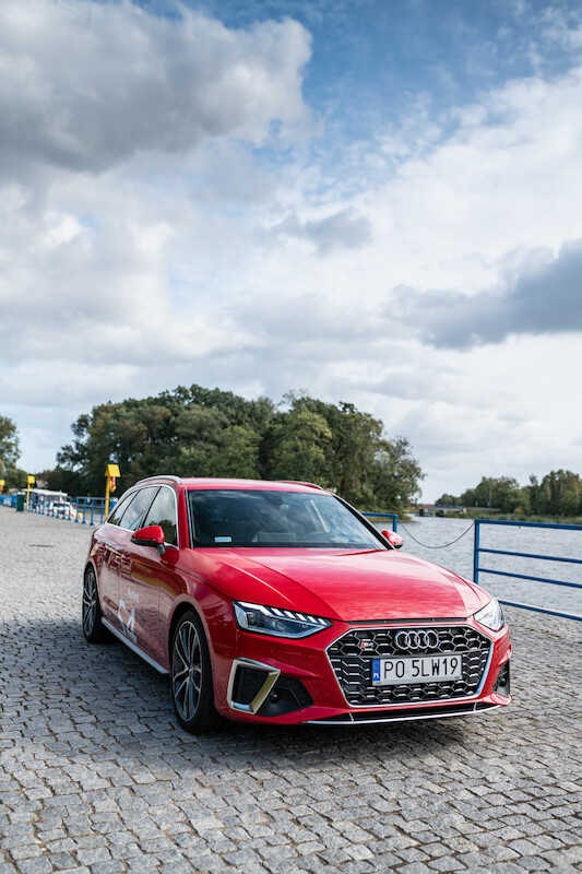 Audi S4 Avant