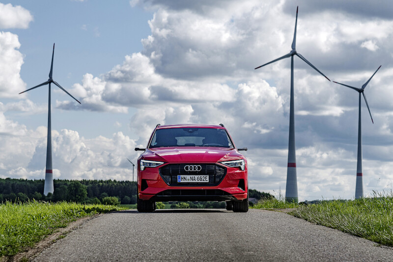 Audi i koncern energetyczny EnBW nawiązują współpracę w zakresie wykorzystywania zużytych baterii samochodów elektrycznych