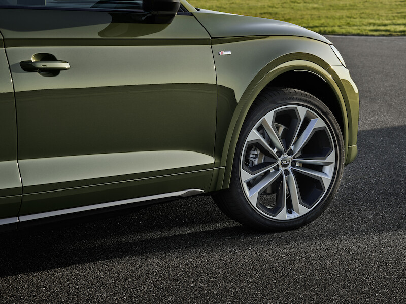 Bestseller staje się jeszcze doskonalszy: Audi prezentuje model Q5 w nowym wydaniu