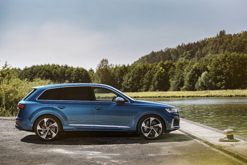Sportowy charakter i nadzwyczajne osiągi: Audi SQ7 i SQ8 z silnikiem benzynowym V8 TFSI