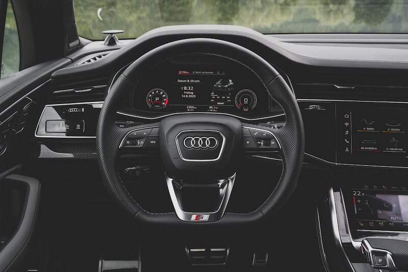 Sportowy charakter i nadzwyczajne osiągi: Audi SQ7 i SQ8 z silnikiem benzynowym V8 TFSI
