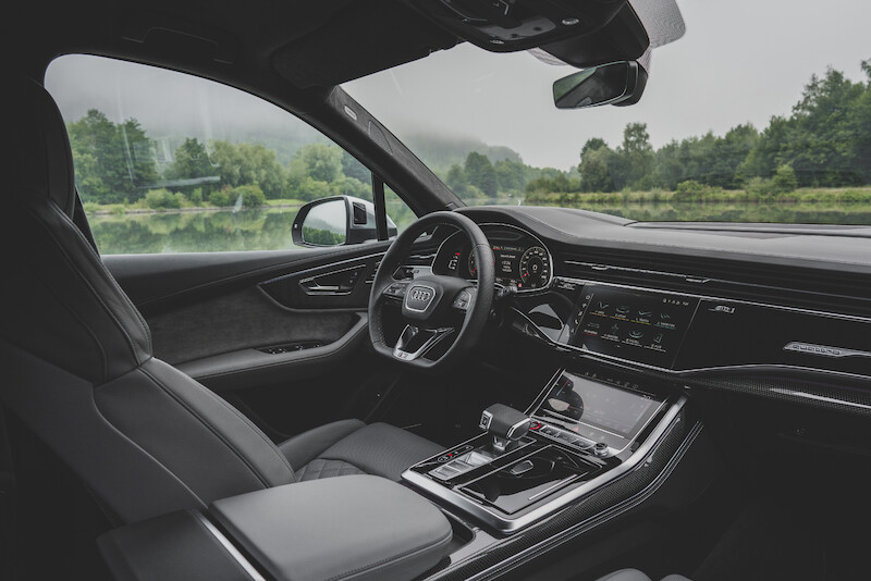 Sportowy charakter i nadzwyczajne osiągi: Audi SQ7 i SQ8 z silnikiem benzynowym V8 TFSI