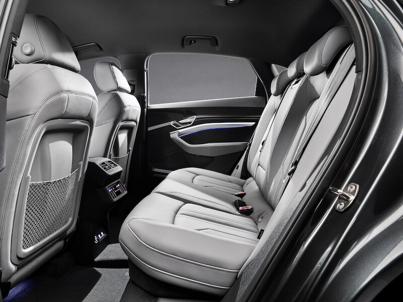 Innowacyjne, dynamiczne i elektryczne: Audi e-tron S i Audi e-tron S Sportback