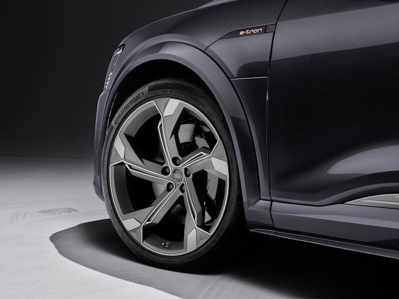 Innowacyjne, dynamiczne i elektryczne: Audi e-tron S i Audi e-tron S Sportback